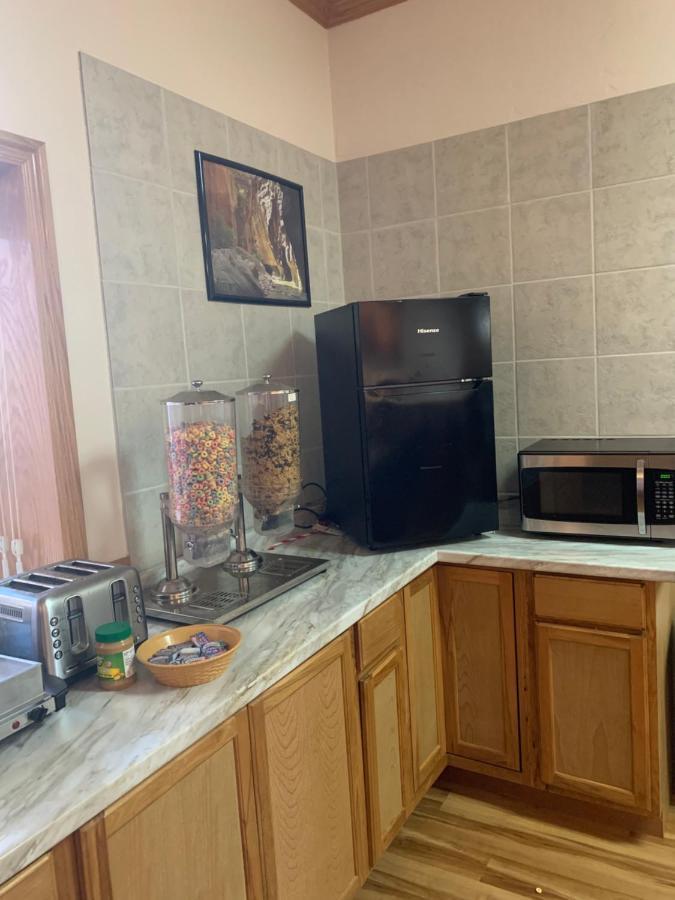 Zion'S Most Wanted Hotel Hildale Экстерьер фото