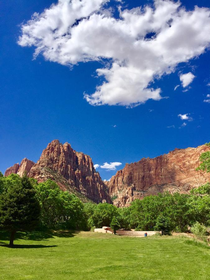 Zion'S Most Wanted Hotel Hildale Экстерьер фото